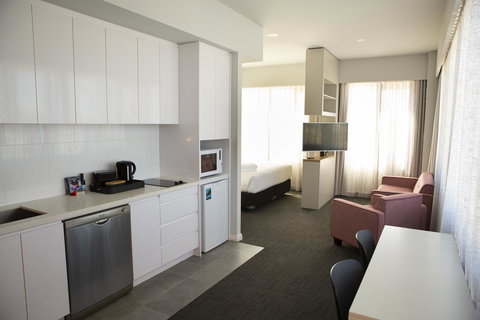 The Gerald Apartment Hotel - Accommodation NSW 25