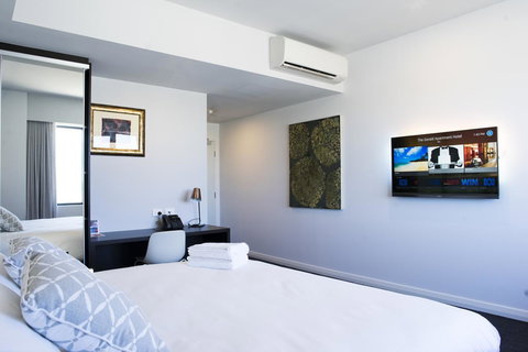 The Gerald Apartment Hotel - Accommodation NSW 38