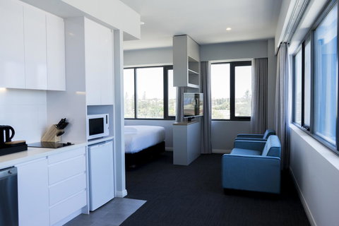 The Gerald Apartment Hotel - Accommodation NSW 4