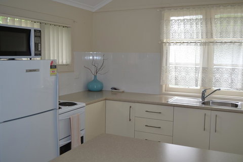 Sundial Holiday Units - Accommodation NSW 31