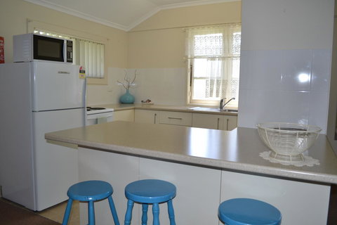Sundial Holiday Units - Accommodation NSW 19