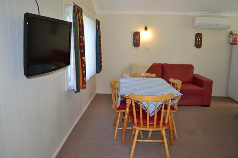 Sundial Holiday Units - Accommodation NSW 21