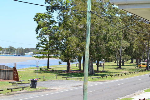 Sundial Holiday Units - Accommodation NSW 5