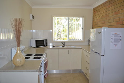 Sundial Holiday Units - Accommodation NSW 20