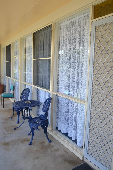 Sundial Holiday Units - Accommodation NSW 23