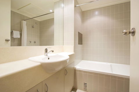 Lantern 1 Bedroom Balcony With Panoramic View - Accommodation NSW 26