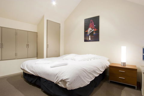 Lantern 1 Bedroom Balcony With Panoramic View - Accommodation NSW 40