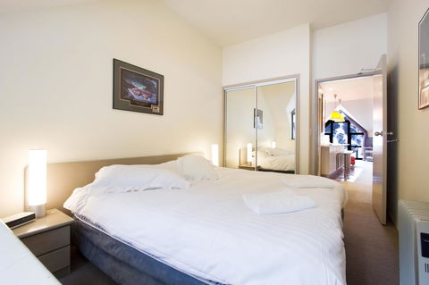 Lantern 1 Bedroom Balcony With Panoramic View - Accommodation NSW 38