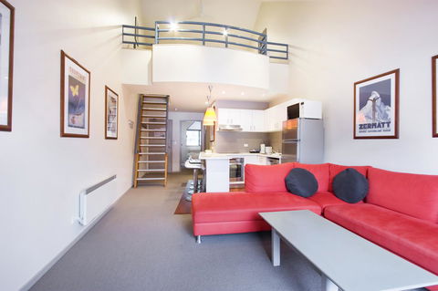 Lantern 1 Bedroom Balcony With Panoramic View - Accommodation NSW 21