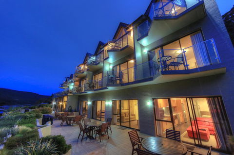 Lantern 1 Bedroom Balcony With Panoramic View - Accommodation NSW 0