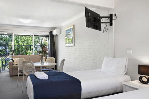 The Park Hotel Motel, Suffolk Park - Accommodation NSW 10