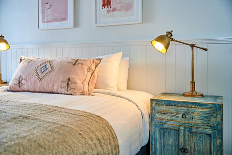 The Lord Byron - Accommodation NSW 16