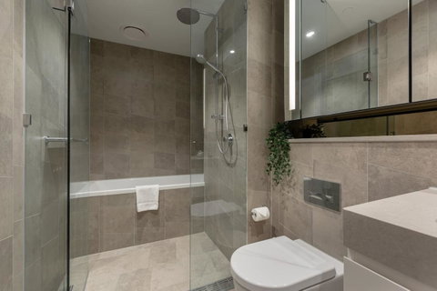 High Rise Apt In Heart Of Sydney Wt Harbour View - Accommodation NSW 12