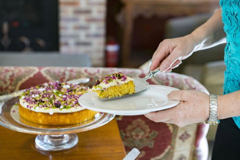 Thistle Hill Guesthouse - Walk To Many Wineries And Restaurants - Accommodation NSW 2