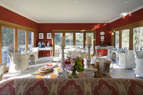 Thistle Hill Guesthouse - Walk To Many Wineries And Restaurants - Accommodation NSW 21