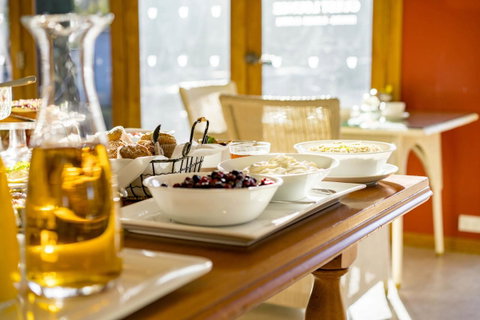Thistle Hill Guesthouse - Walk To Many Wineries And Restaurants - Accommodation NSW 14