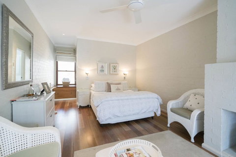 Thistle Hill Guesthouse - Walk To Many Wineries And Restaurants - Accommodation NSW 43