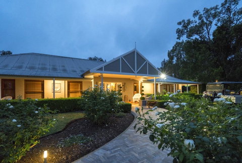 Thistle Hill Guesthouse - Walk To Many Wineries And Restaurants - Accommodation NSW 0