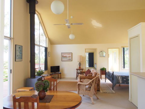 Bundle Hill Cottages - Accommodation NSW 6