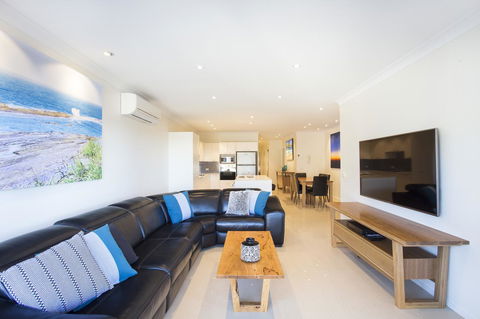 Beachfront 2 - Accommodation NSW 9