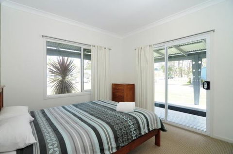 Huskisson Holiday Motel Cabins - Accommodation NSW 28