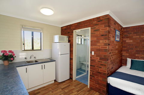 Pelican Motor Inn - Accommodation NSW 36