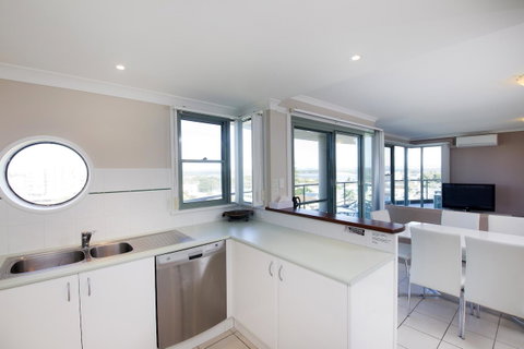 Sails Apartments - Accommodation NSW 2