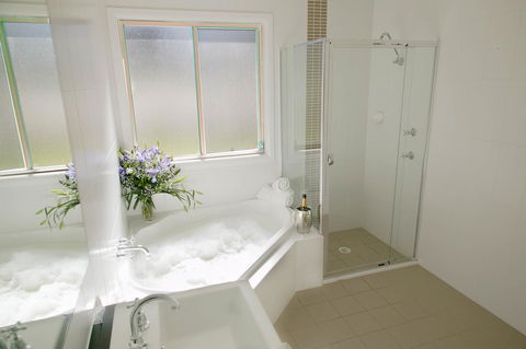 Nightingale Villas - Accommodation NSW 9