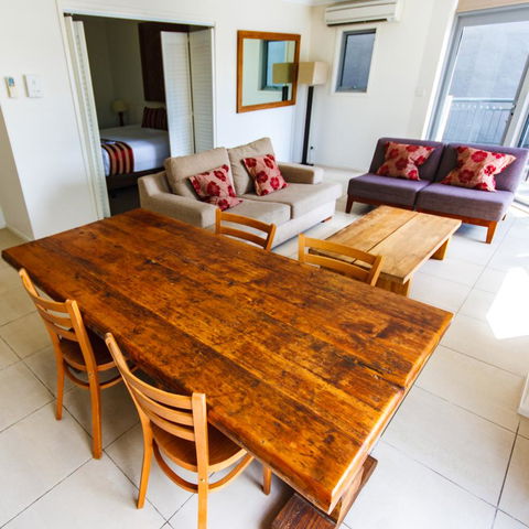 Byron Bay Hotel And Apartments - Accommodation NSW 9