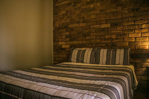 Ironstone Estate Lovedale - Accommodation NSW 15