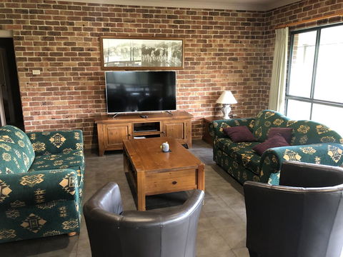 Ironstone Estate Lovedale - Accommodation NSW 1