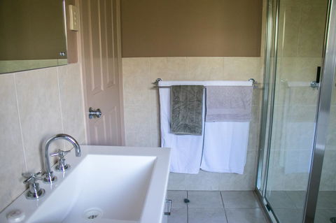 Ironstone Estate Lovedale - Accommodation NSW 27