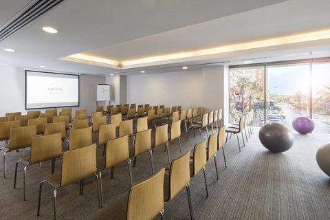 Novotel Newcastle Beach - Accommodation NSW 17