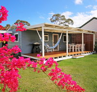Hayes Beach House - Jervis Bay - Pet Friendly - Accommodation NSW