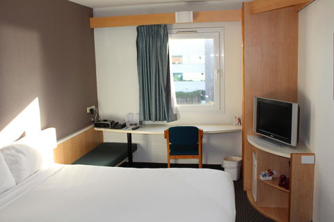 Ibis Newcastle - Accommodation NSW 8