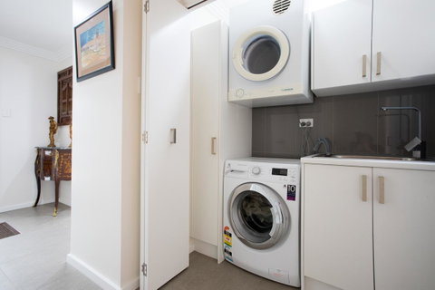 Armidale Cottage - House 2 - Accommodation NSW 14