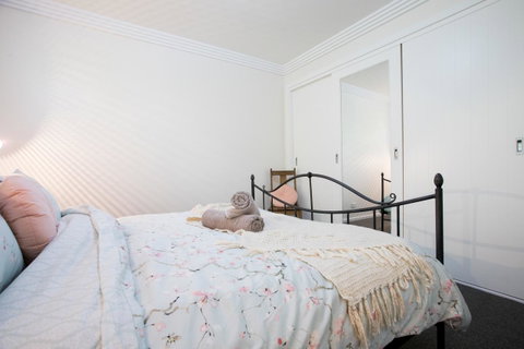 Armidale Cottage - House 2 - Accommodation NSW 24