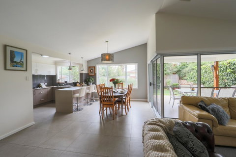 Armidale Cottage - House 2 - Accommodation NSW 16