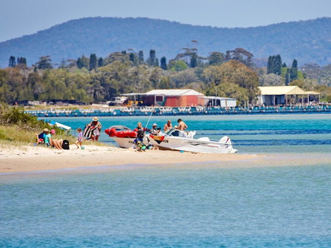 Oxley 8 At Tuncurry - Accommodation NSW 6
