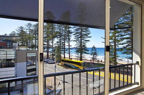 Manly Paradise Motel & Apartments - Accommodation NSW 4
