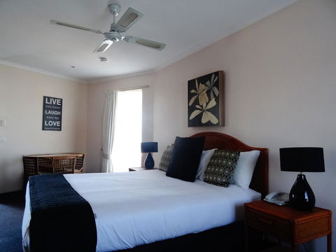 Sapphire Waters Motor Inn - Accommodation NSW 27