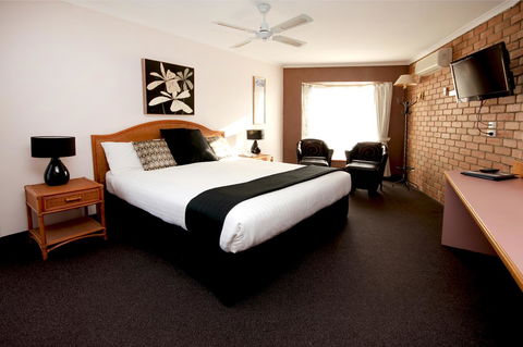 Sapphire Waters Motor Inn - Accommodation NSW 20