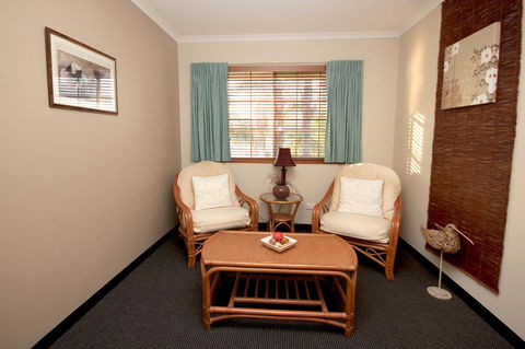 Sapphire Waters Motor Inn - Accommodation NSW 14