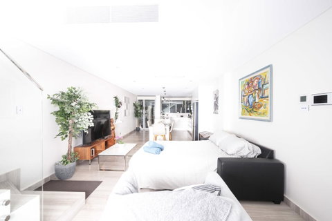 Luxury Villa Darlington - Vine - Accommodation NSW 42