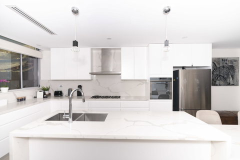 Luxury Villa Darlington - Vine - Accommodation NSW 6