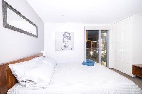 Luxury Villa Darlington - Vine - Accommodation NSW 37