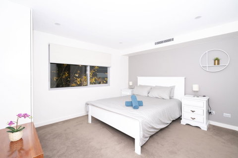 Luxury Villa Darlington - Vine - Accommodation NSW 28