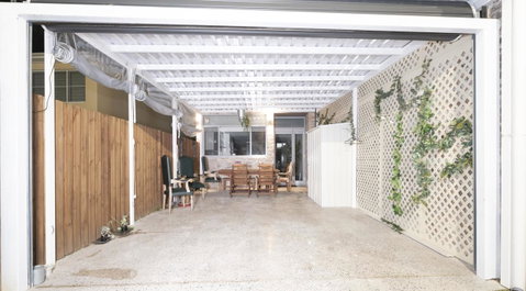 Luxury Villa Darlington - Vine - Accommodation NSW 19