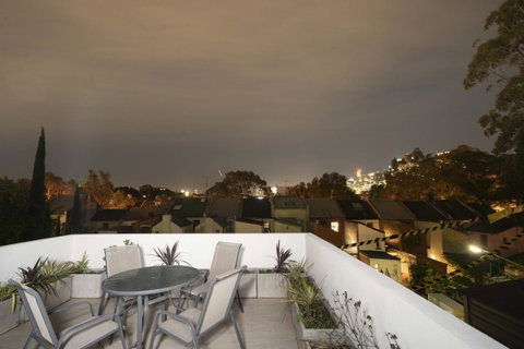Luxury Villa Darlington - Vine - Accommodation NSW 17