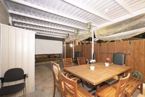 Luxury Villa Darlington - Vine - Accommodation NSW 20